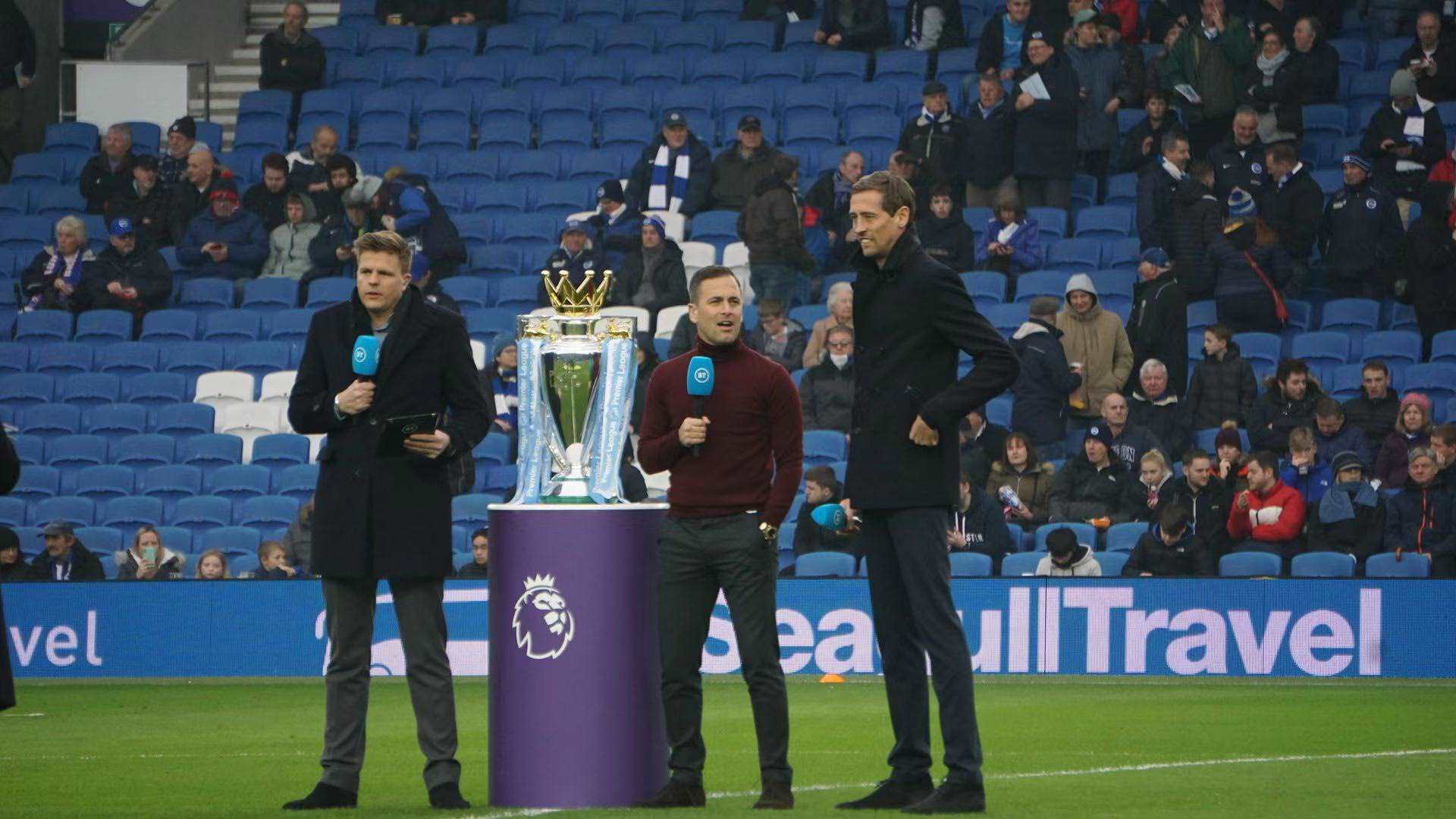 了众多学生 了众多学生